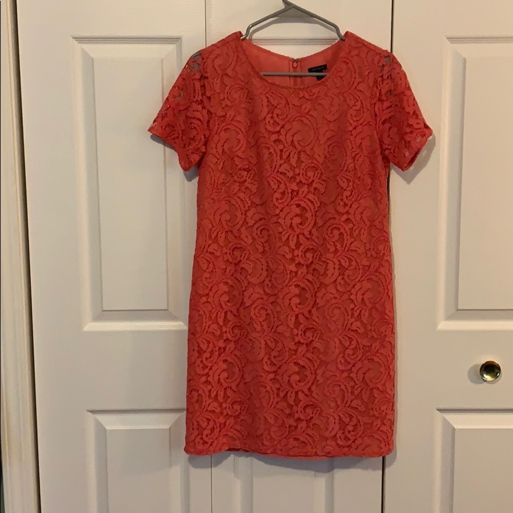 Ann Taylor size 2 pink lace shift dress